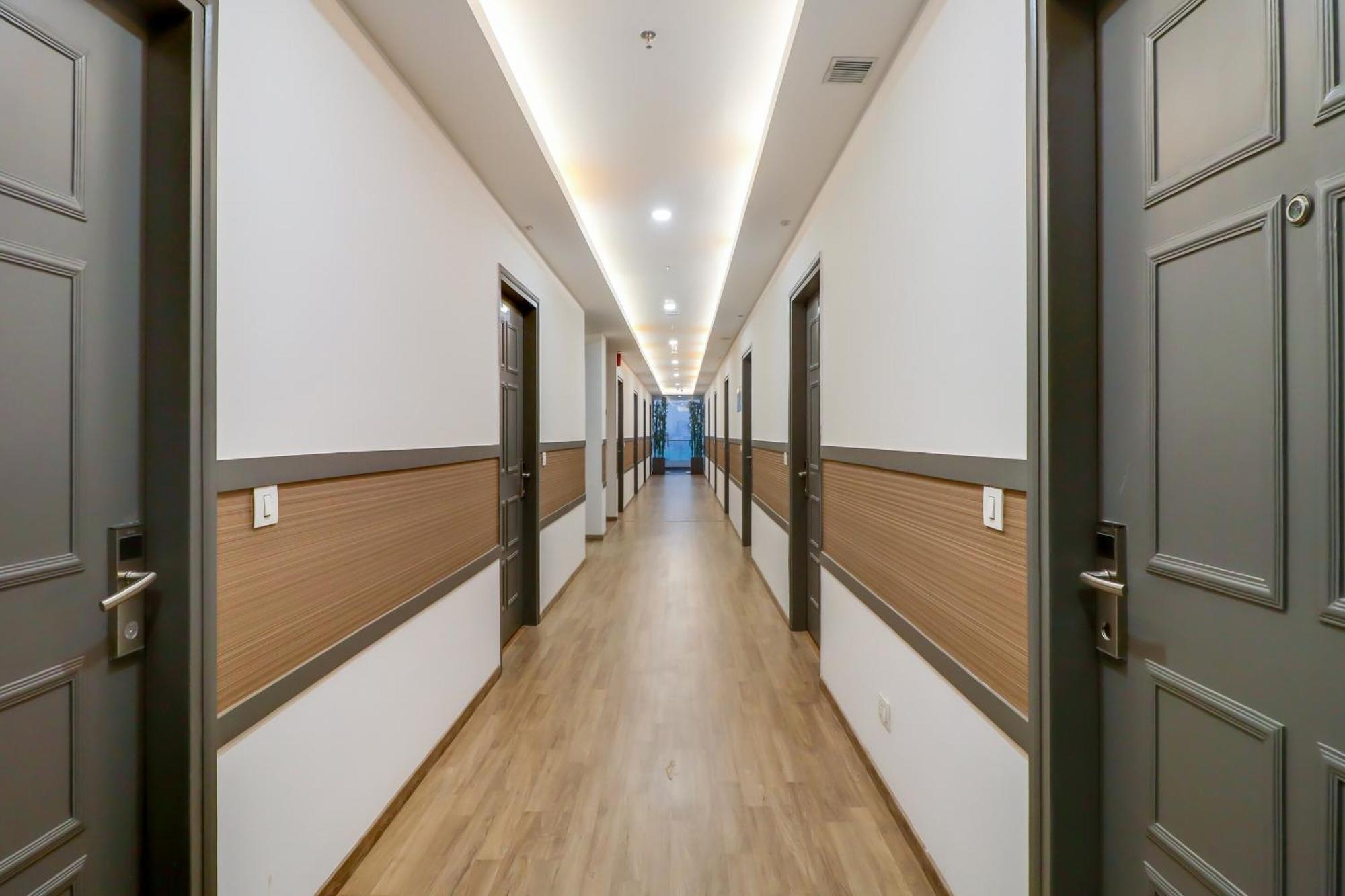 Super Townhouse Jashn Hotel Chinhat Екстериор снимка